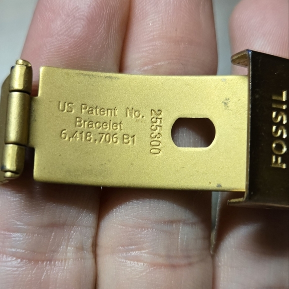 C- Fossil rose gold watch - Picture 5 of 6